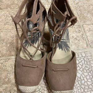 Dolce Vito espadrilles- size 6 1/2 is good used condition.  Taupe, 3” tall